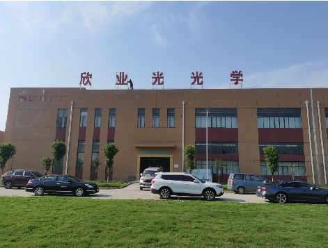 社旗楼顶大型发光字制作如何安装？