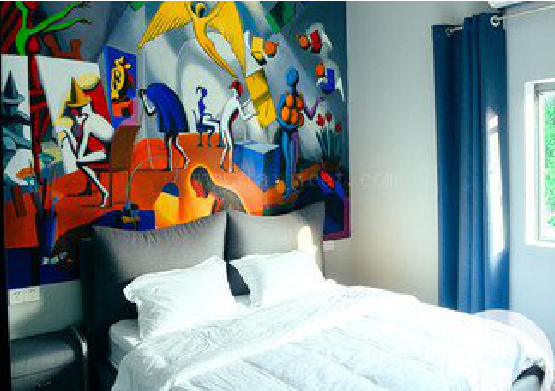 社旗对于酒店的墙体彩绘而言更注重哪些方面？